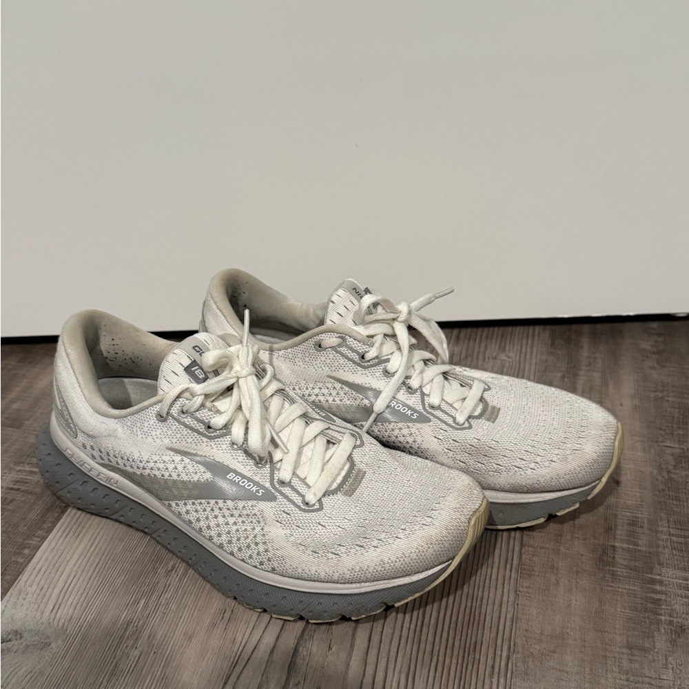 Brooks Glycerin 18 Women's White Running Shoes